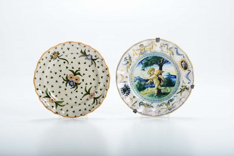 Due piatti diversi in porcellana, Cantagalli  - Auction Asta a Tempo Antiquariato - II - Cambi Casa d'Aste