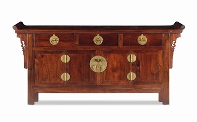 Grande Altare in Legno di Homu con Cassetti, Cina, XX Secolo