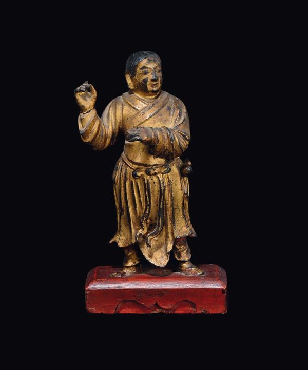 Dignitario in bronzo dorato a freddo, Cina, Dinastia Qing, XVIII secolo