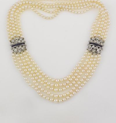 Collana Cinque Fili di Perle con Clips di Diamanti e Zaffiri