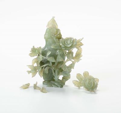Vasetto in Giada Verde con Coperchio, Cina, XX Secolo