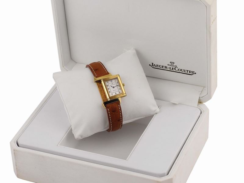 JAEGER LECOULTRE, Reverso, Re. 260108, 18K yellow gold lady's quartz wristwatch. Accompanied by the original box and Guarantee. made in the 1990's.  - Auction Watches and Pocket Watches - Cambi Casa d'Aste
