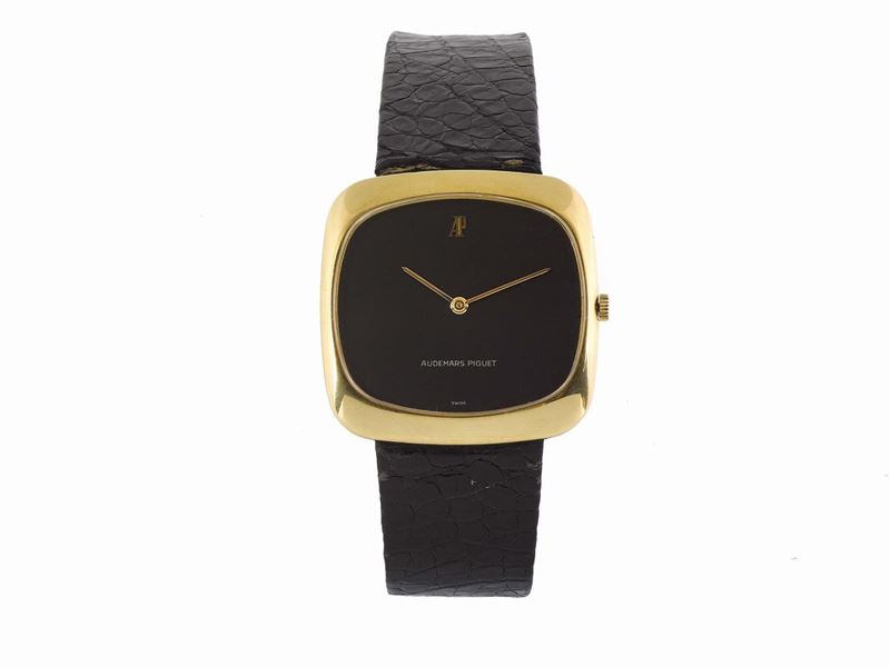 AUDEMARS PIGUET, case No. 100494, 18K yellow gold  thin wristwatch with an 18K AP buckle. Made circa 1970.  - Auction Watches and Pocket Watches - Cambi Casa d'Aste