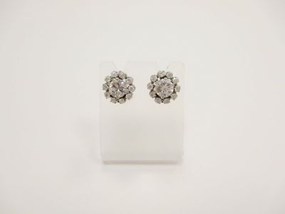 Orecchini con Diamanti di Ct 1,50 Circa