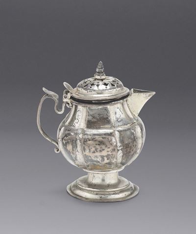 Piccolo Versatoio con Coperchio Traforato, Venezia (?) Secolo XVIII