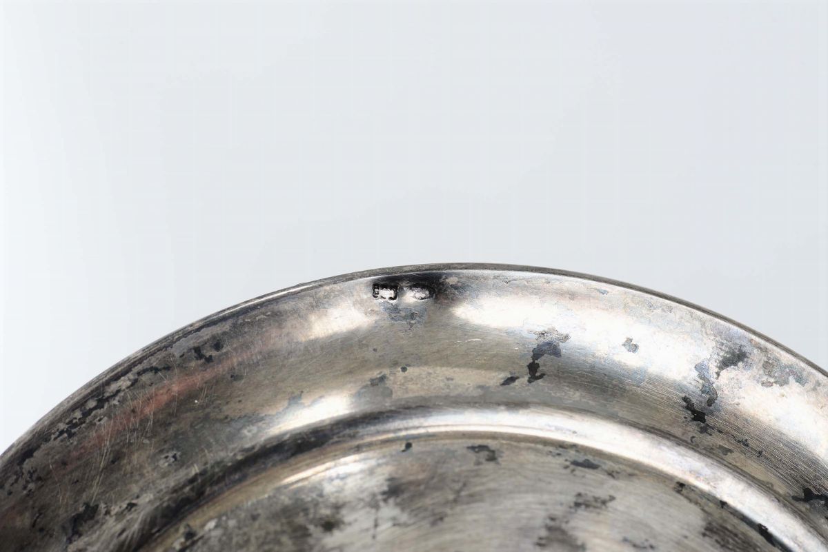 Piccola Alzatina Rotonda in Argento, Ausburg, XX Secolo