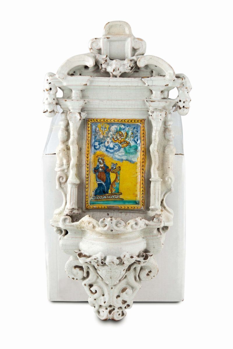 Rara acquasantiera Deruta, bottega della fine del XVI secolo  - Auction Collectors' Majolica - Cambi Casa d'Aste
