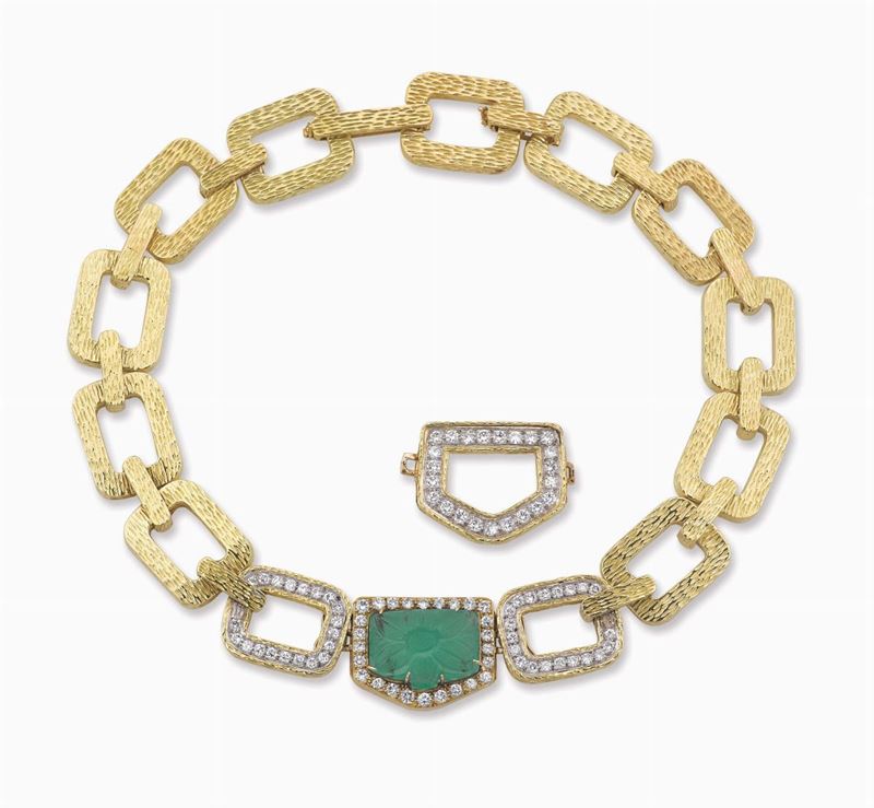 A gold, diamond and carved emerald necklace  - Auction Fine Jewels - I - Cambi Casa d'Aste