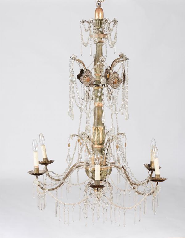 Lampadario a sei luci con fusto in legno intagliato, laccato e dorato, XIX secolo