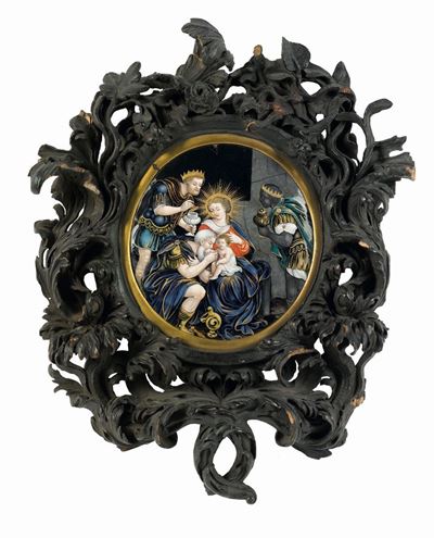 Placca in Smalti Policromi Raffigurante Adorazione dei Magi Entro Cornice in Legno Intagliato. Li...