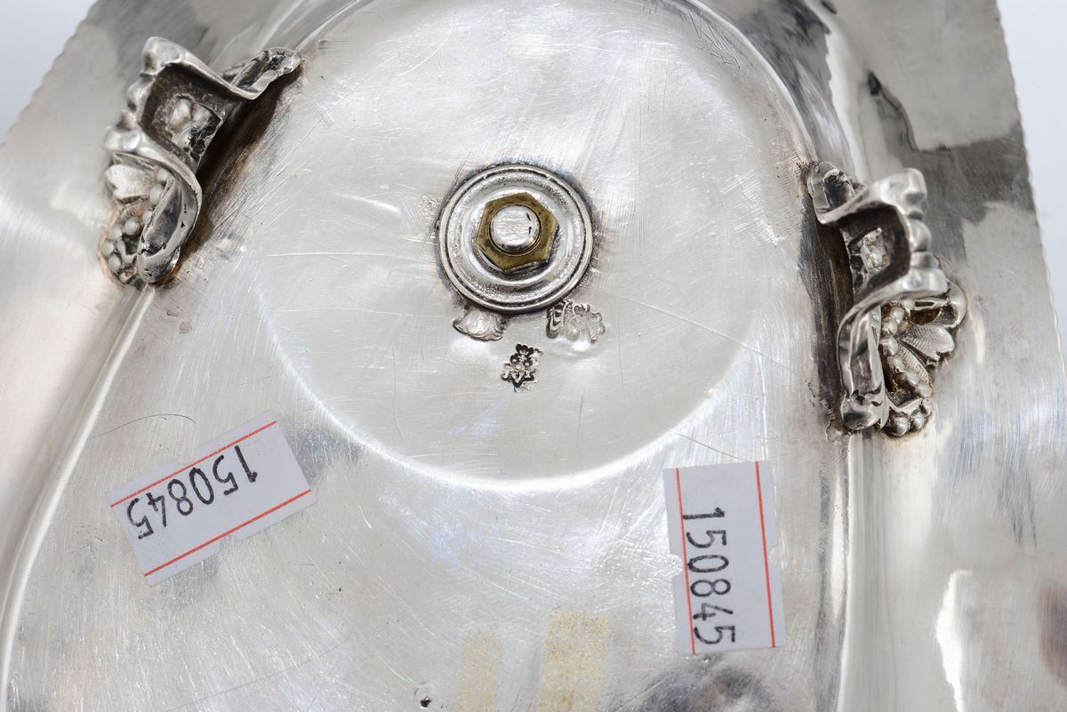 Oliera in Argento Fuso, Sbalzato Cesellato, Francia XX Secolo