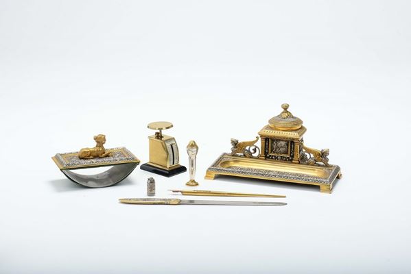 Set da scrivania in bronzo dorato