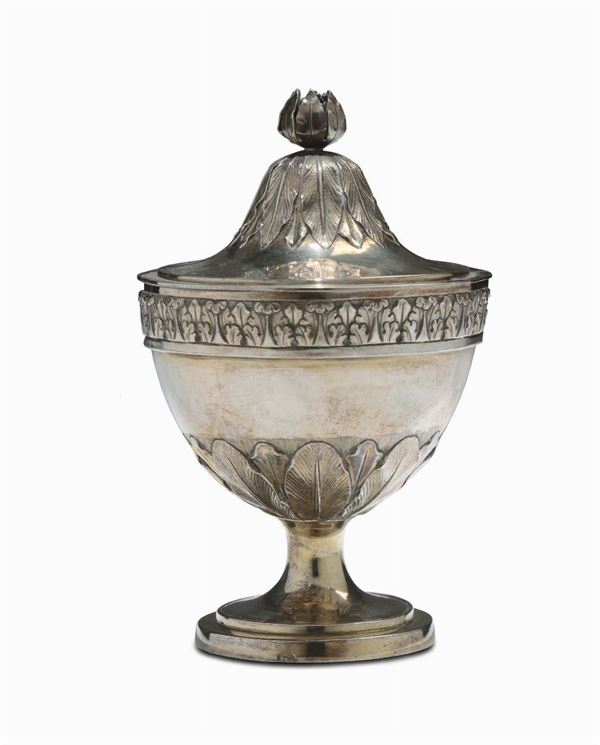 Zuccheriera in argento, Milano seconda metà del XVIII secolo, bottega all’insegna dell’Aquila