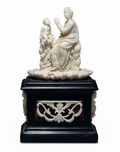 Gruppo in Avorio Scolpito Raffigurante “madonna della Ghiara”. Italia Centrale, Inizio XVIII Seco...