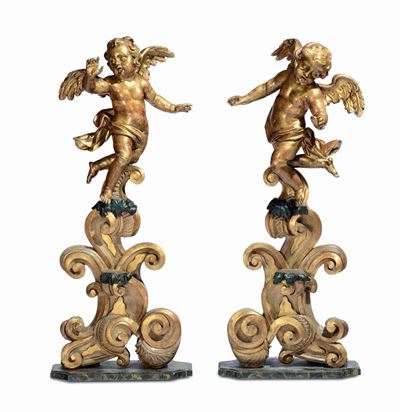 Coppia di Sculture Lignee Raffiguranti Cherubini in Legno Intagliato e Dorato, Roma XVIII Secolo