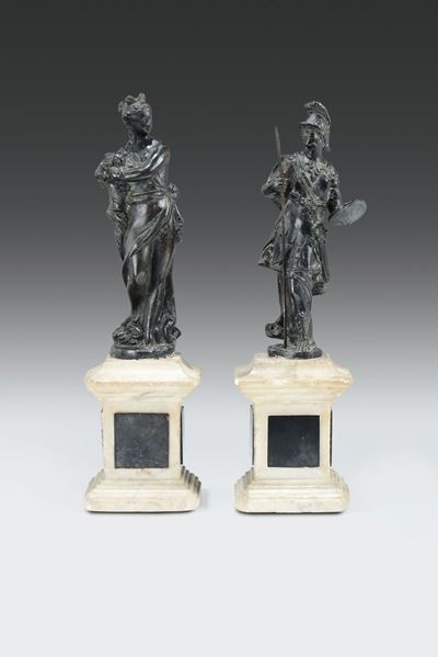 Due Figure di Minerva e Demetria in Bronzo Fuso e Cesellato a Patina Scura, Italia XIX-XX Secolo,...