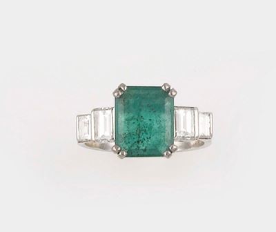 Anello con Smeraldo Brasile e Diamanti