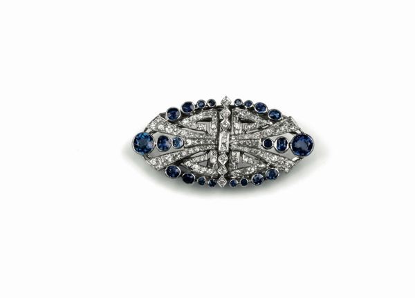 Sapphire and diamond double-clip brooch mounted in platinum