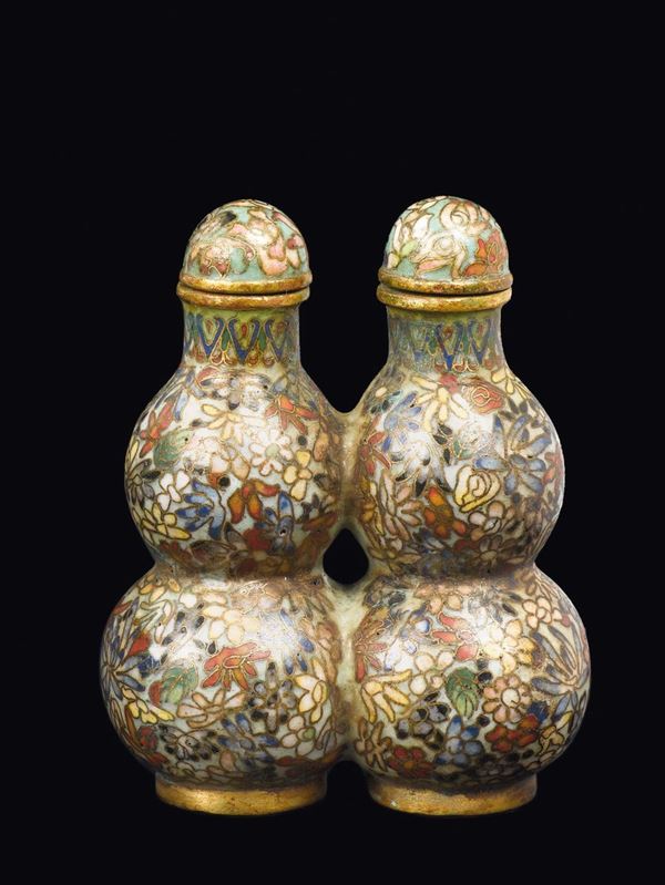 Snuff bottle a doppia zucca in metallo a smalti cloisoonné a doppio corpo, Cina, Dinastia Qing, XIX secolo
