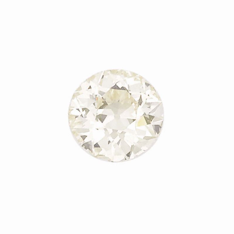 An unmounted old- -cut diamond weighing 3,65 carats. R.A.G report  - Auction Fine Jewels - I - Cambi Casa d'Aste