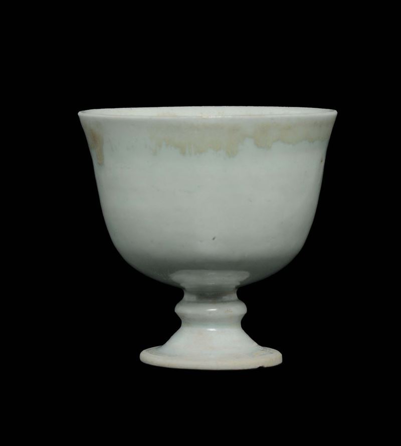 A galzed porcelain cup, China, Qing Dynasty, Kangxi Period (1662-1722)  - Auction Fine Chinese Works of Art - Cambi Casa d'Aste