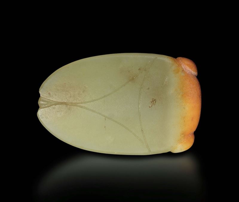 A yellow jade carving of cicada, China, Tang Dynasty (618-906)  - Auction Fine Chinese Works of Art - Cambi Casa d'Aste