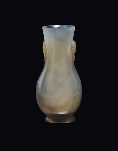 Vasetto in Agata Opalescente, Cina, Dinastia Qing, Epoca Qianlong (1736-1795)