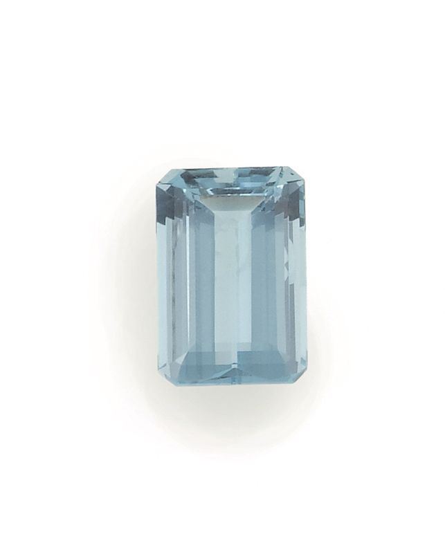 An aquamarine weighing 15,99 carats. CISGEM report  - Auction Jewels - II - Cambi Casa d'Aste