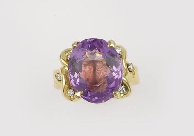 Anello con Diamanti e Ametiste