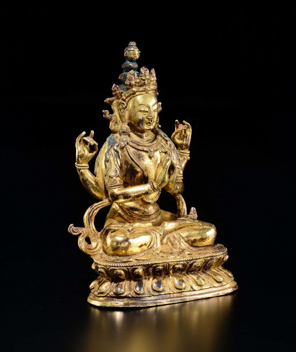 Figura di Caturbhuja-avalokitesvara in Bronzo Dorato Seduto su Doppio Fiore di Loto, Cina, Dinast...