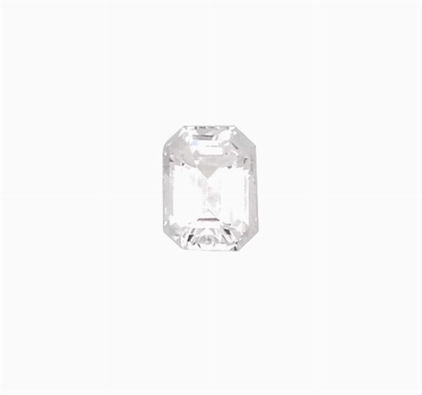 Unmonted emerald-cut diamond weighing 2,01 carats. R.A.G report