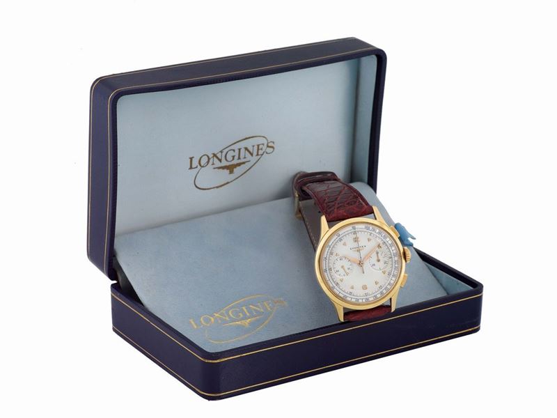 LONGINES, movement No. 10827956, 18K yellow gold wristwatch with square button, Retour en Vol chronograph, register, tachometer . Accompanied by the original box. Made circa 1950.  - Auction Watches and Pocket Watches - Cambi Casa d'Aste