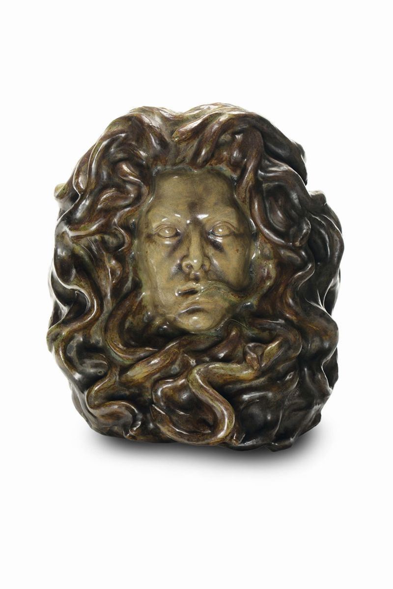 Chini Arte della Ceramica, disegno Giorgio Kienerk (1869-1948), Firenze, 1900 ca Medusa  - Asta Arti Decorative del XX secolo - I - Cambi Casa d'Aste