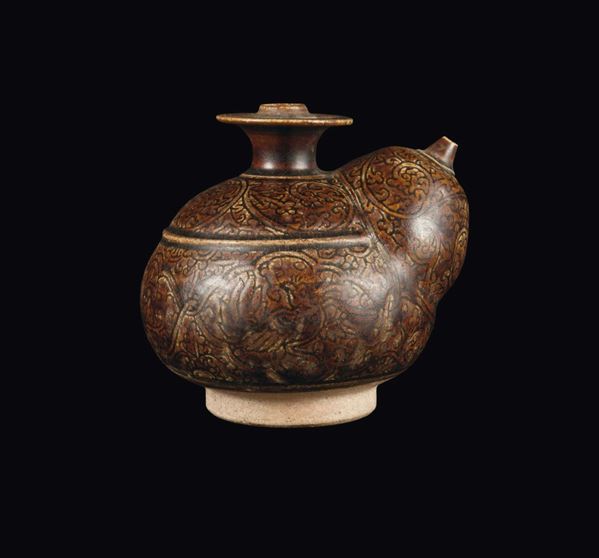 Kandy Cizhou in grès smaltato e inciso, Cina, Dinastia Song/Yuan, XIII secolo