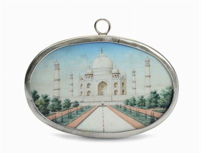 Miniatura Ovale su Avorio Raffigurante il Taji Mahal con Cornice in Argento, India (?), XIX-XX Se...