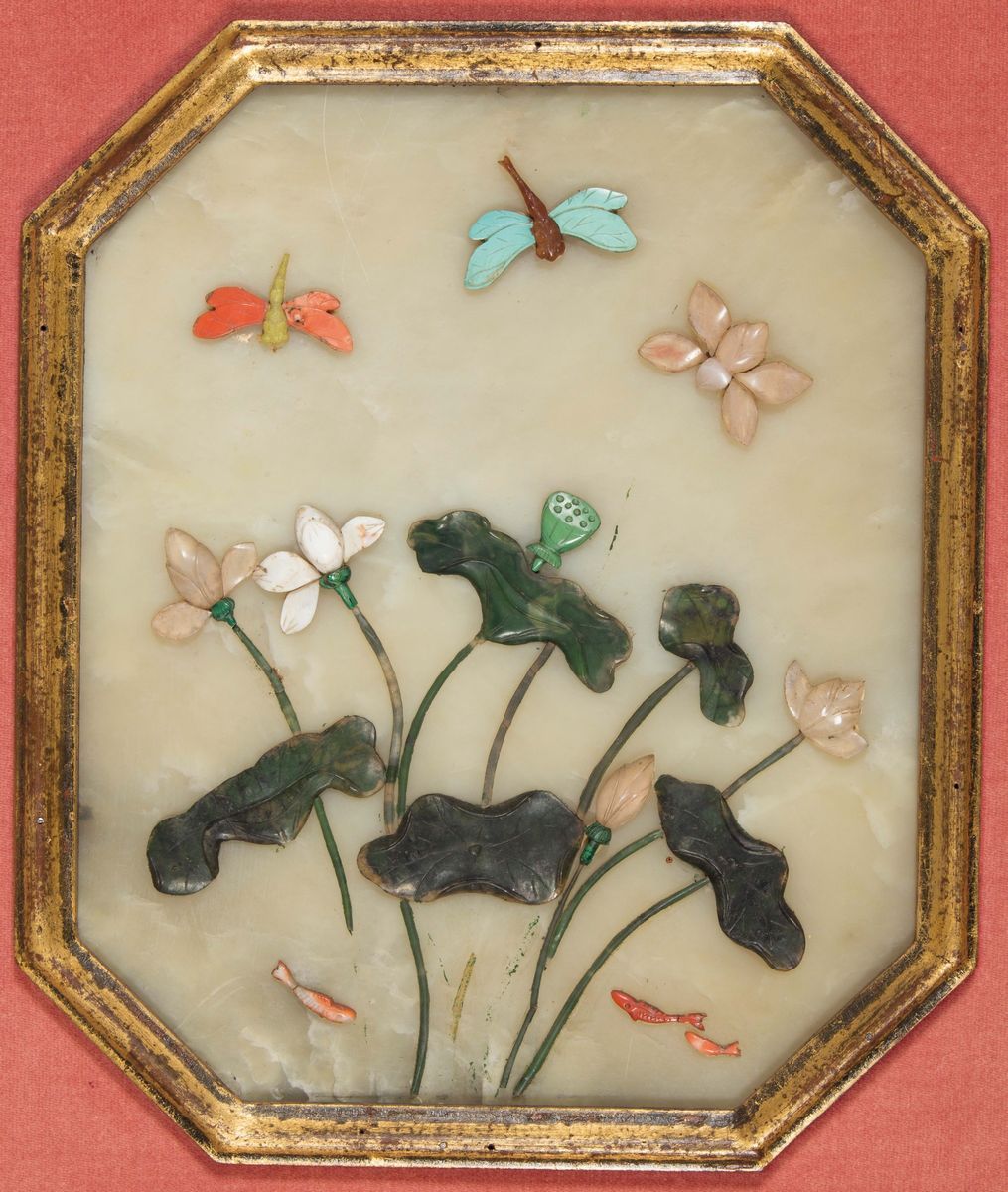 Due Pannelli Composti da Otto Placche in Giada Bianca Celadon con Intarsi in Pietre Dure Raffigur...