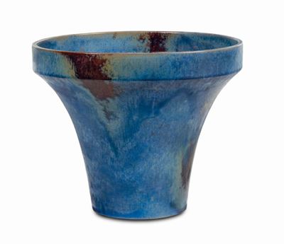 Guerrino Tramonti, Vaso a cachepot in gres smaltato blu (Faenza, 1958)