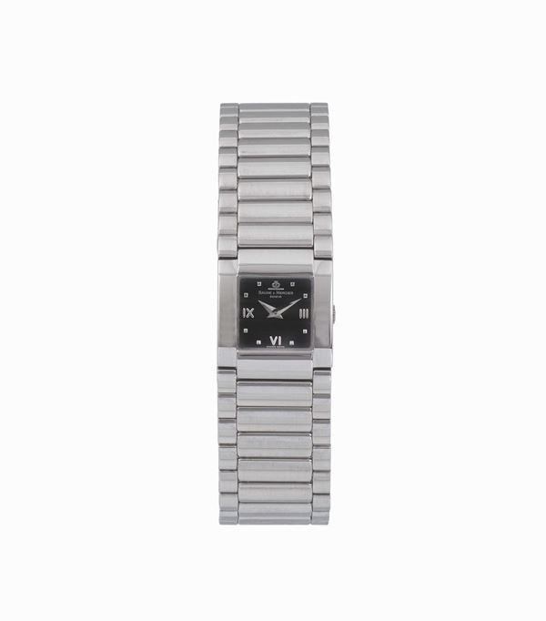 Baume & Mercier, Catwalk,  square, stainless steel lady’s quartz wristwatch with an integrated stainless steel Baume & Mercier bracelet with double deployant clasp. Accompanied by the original box and Guarantee. Made circa 2000's.