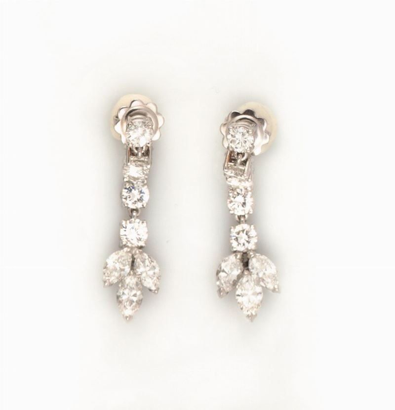 Orecchini pendenti con diamanti per ct 3,66  - Asta Jewels - II - Cambi Casa d'Aste