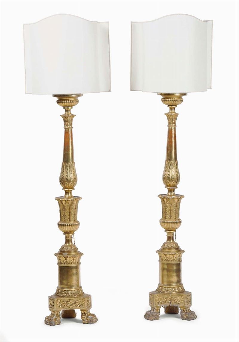 Coppia di portaceri in legno intagliato e dorato, XVIII secolo  - Asta Antiquariato - Cambi Casa d'Aste