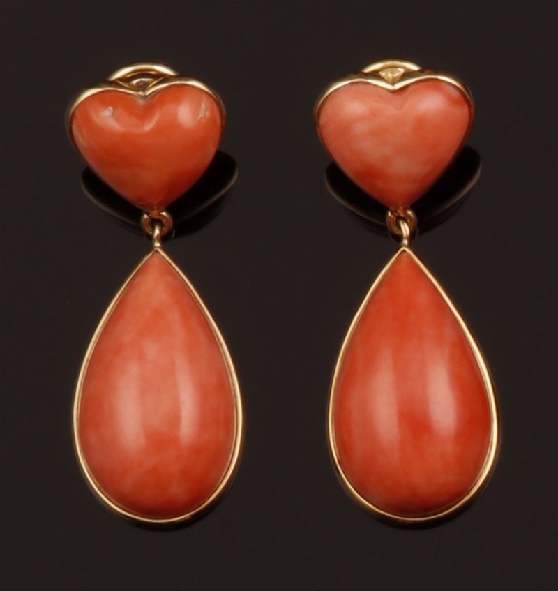 Pair of coral pendent earrings  - Auction Fine Coral Jewels - Cambi Casa d'Aste