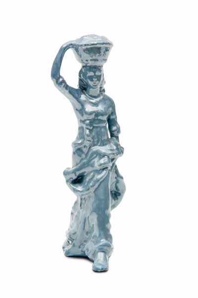 Anselmo Bucci, Francesco Nonni, Donna con cesto sul capo, maiolica monocroma azzurra (Faenza, 195...