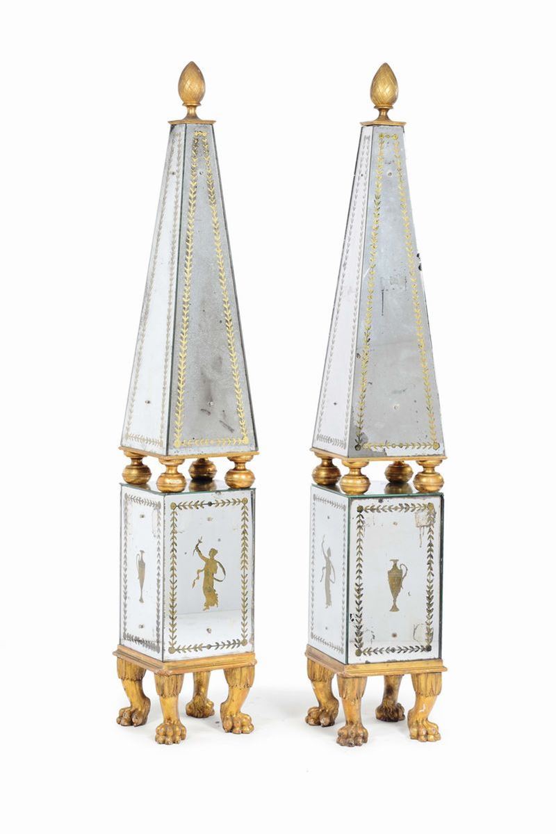 Coppia di obelischi in metallo, vetro e legno. Prod. Francia, 1940 ca.  - Auction Design - Cambi Casa d'Aste