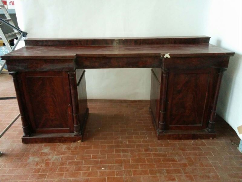 Servant a due ante, Inghilterra XIX secolo  - Auction Furnitures, Paintings and Works of Art - Cambi Casa d'Aste