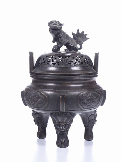 Incensiere Tripode in Bronzo con Coperchio, Cina, Dinastia Qing, XIX Secolo