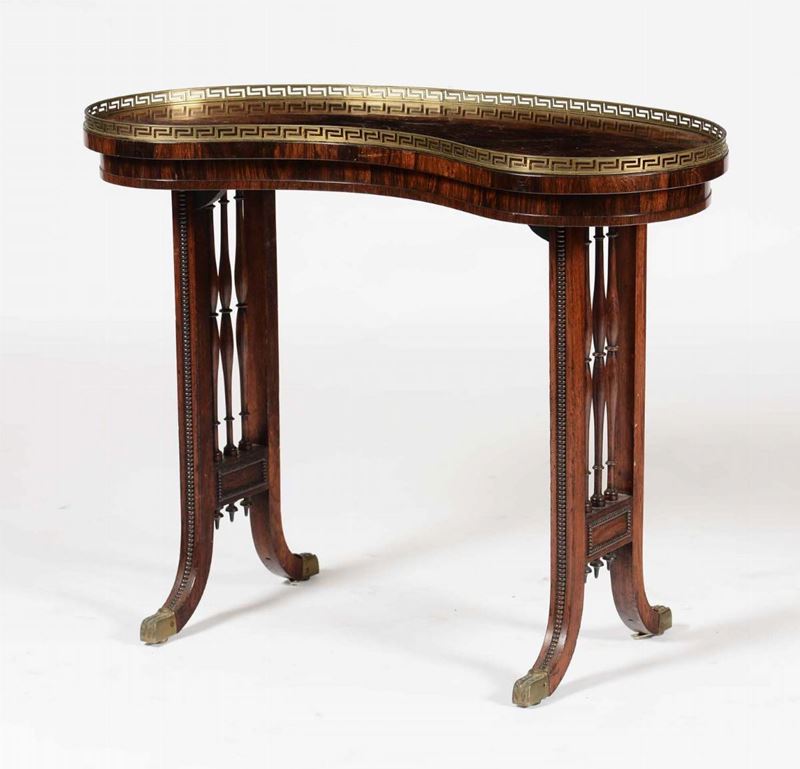 Tavolino a fagiolo in palissandro  - Auction Fine Art - Cambi Casa d'Aste