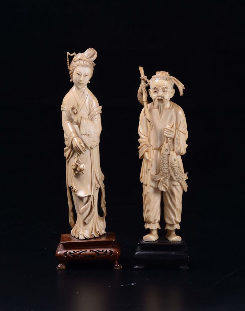 Due personaggi scolpiti in avorio, Guanyin e pescatore, Cina, inizio XX secolo  - Asta Arte Orientale - Asta Online - Cambi Casa d'Aste