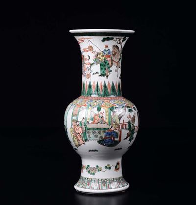 Vaso in Porcellana Famiglia Verde con Scene di Vita di Corte, Cina, Dinastia Qing, XIX Secolo