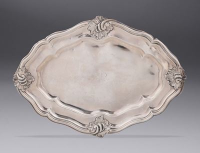Vassoio in Argento Sbalzato e Cesellato, Genova, Bollo della Torretta per L’anno 1770