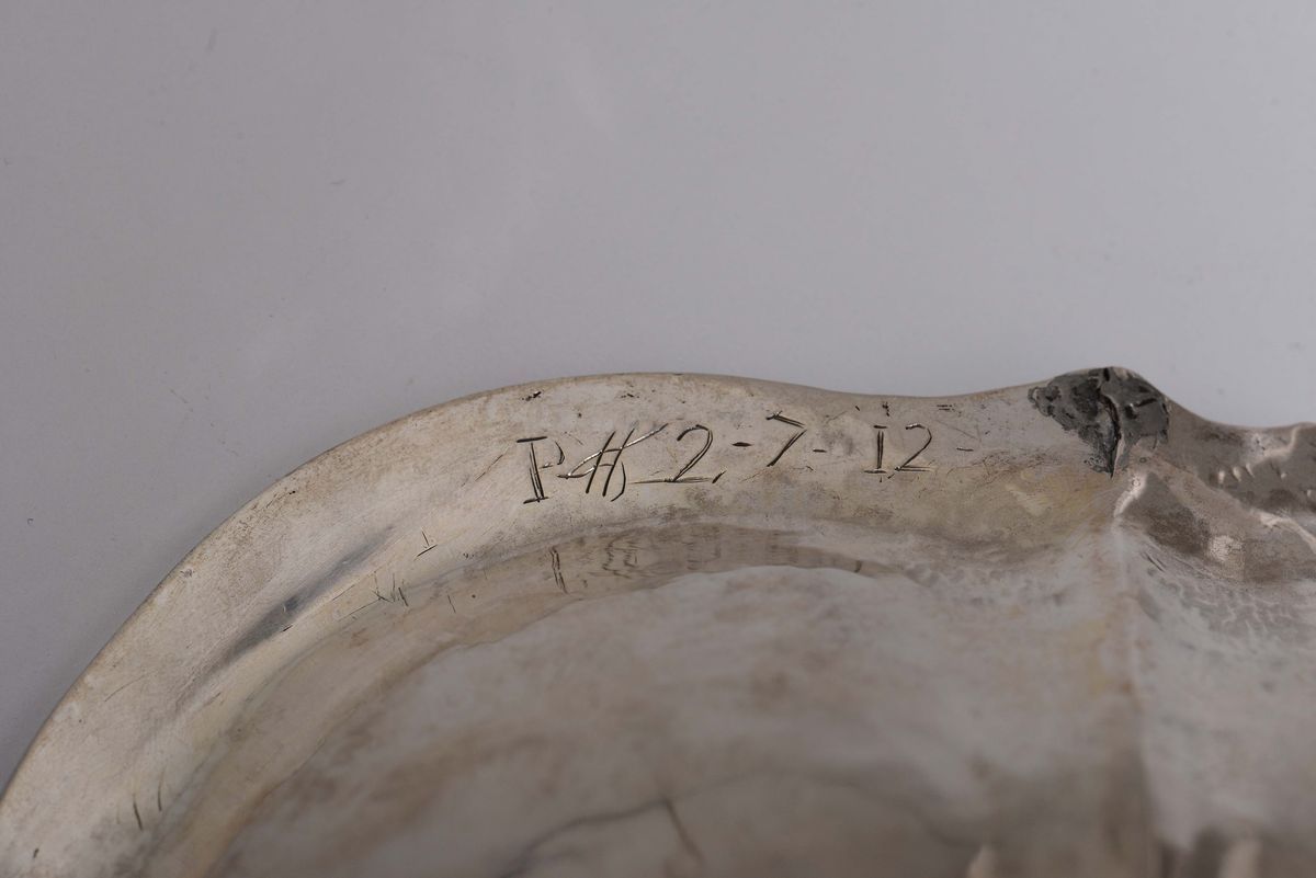 Bacile in Argento Sbalzato, Marchio del Console ?ga (non Identificato), Palermo Anno 1740